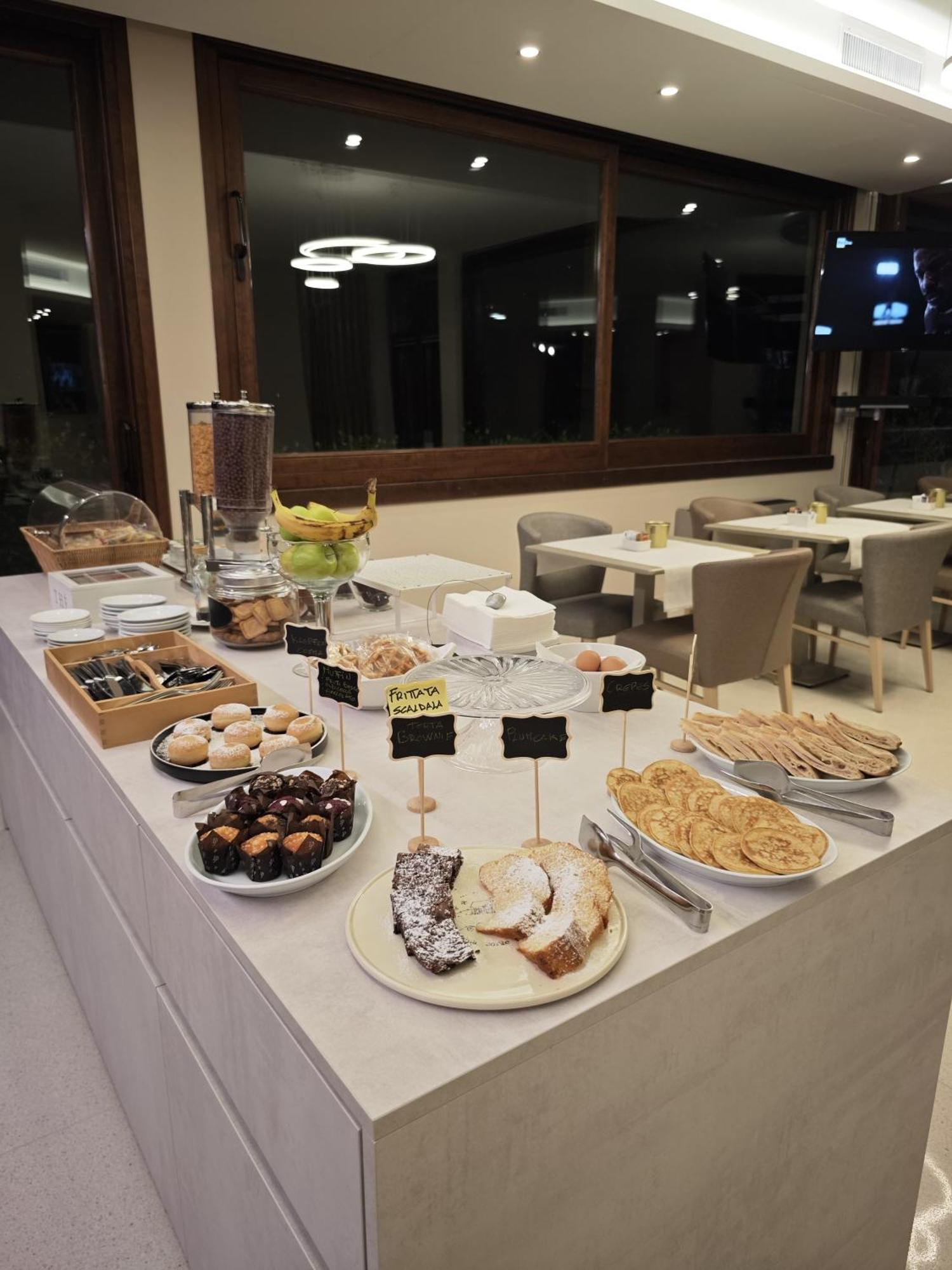 Albergo Grappolo D'oro Montebelluna Esterno foto