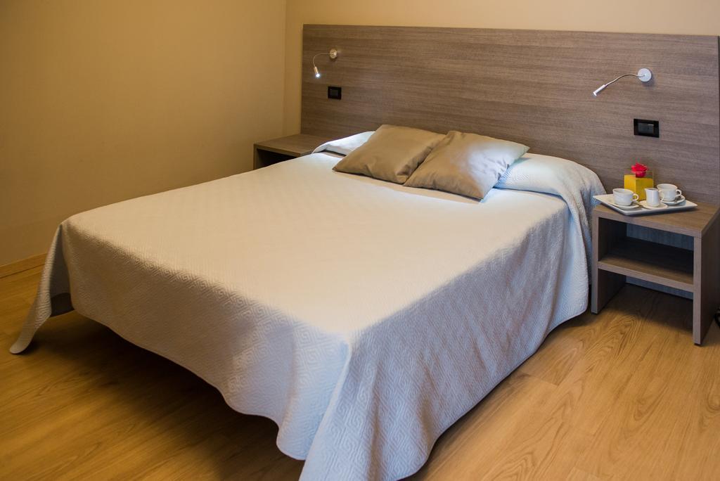 Albergo Grappolo D'oro Montebelluna Esterno foto