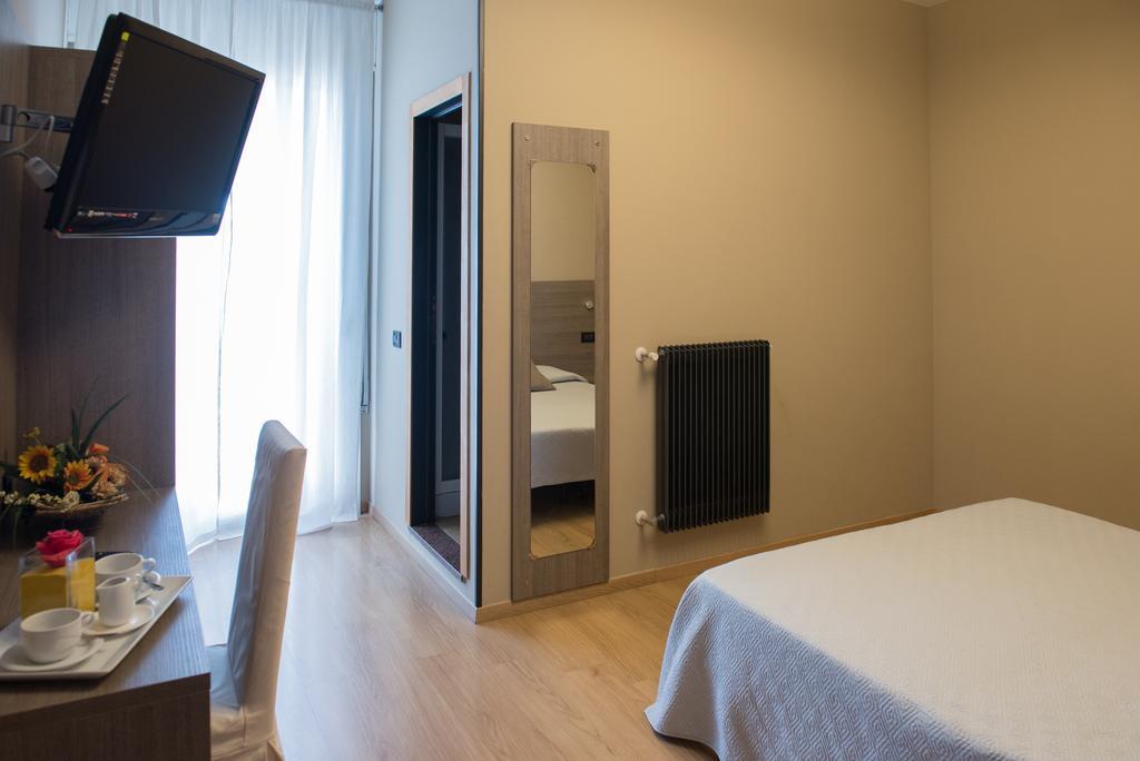 Albergo Grappolo D'oro Montebelluna Esterno foto